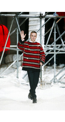 CALVIN KLEIN Fall 2018 Ready-to-Wear Calvin Klein Кельвин Кляйн осень зима 2018 коллекция неделя моды в Нью Йорке Mainstyles